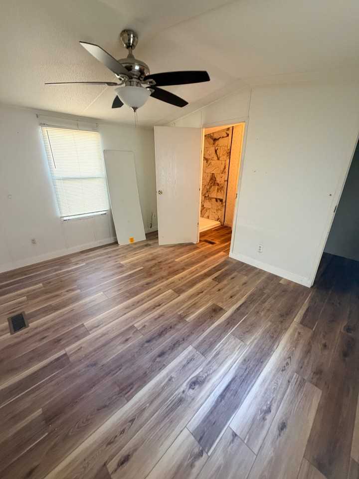 2094 Lott St Sw - Photo 7 of 11