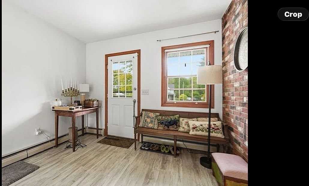 73 N Maple St - Photo 7 of 18