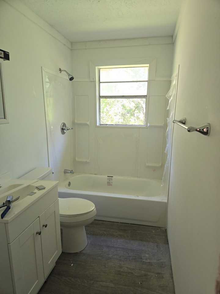 1408 Geeston St - Photo 3 of 11
