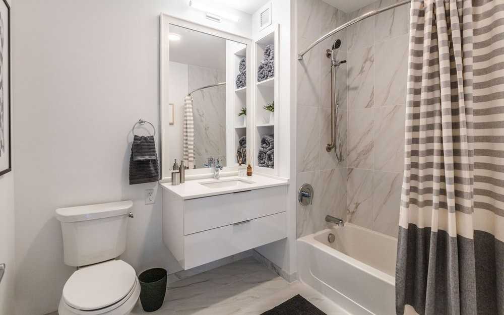 2340 N Lincoln Ave - Photo 6 of 12