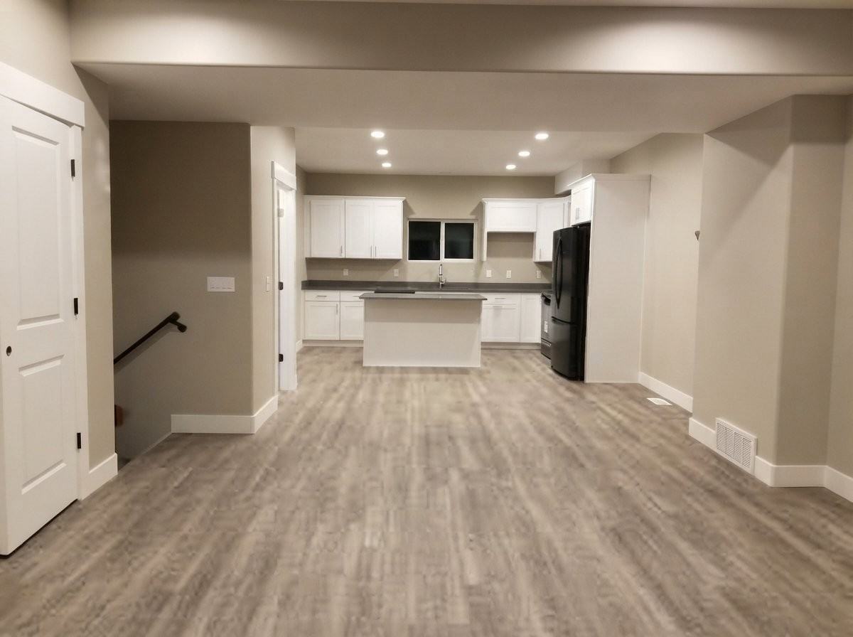 37 S Walker Lane North Salt Lake Utah - Photo 2 of 10
