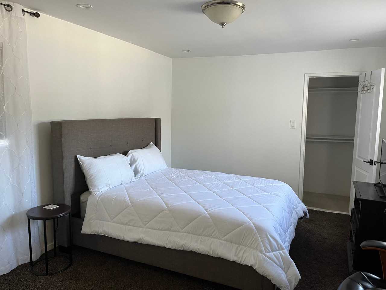4528 5th Ave - Photo 2 of 9