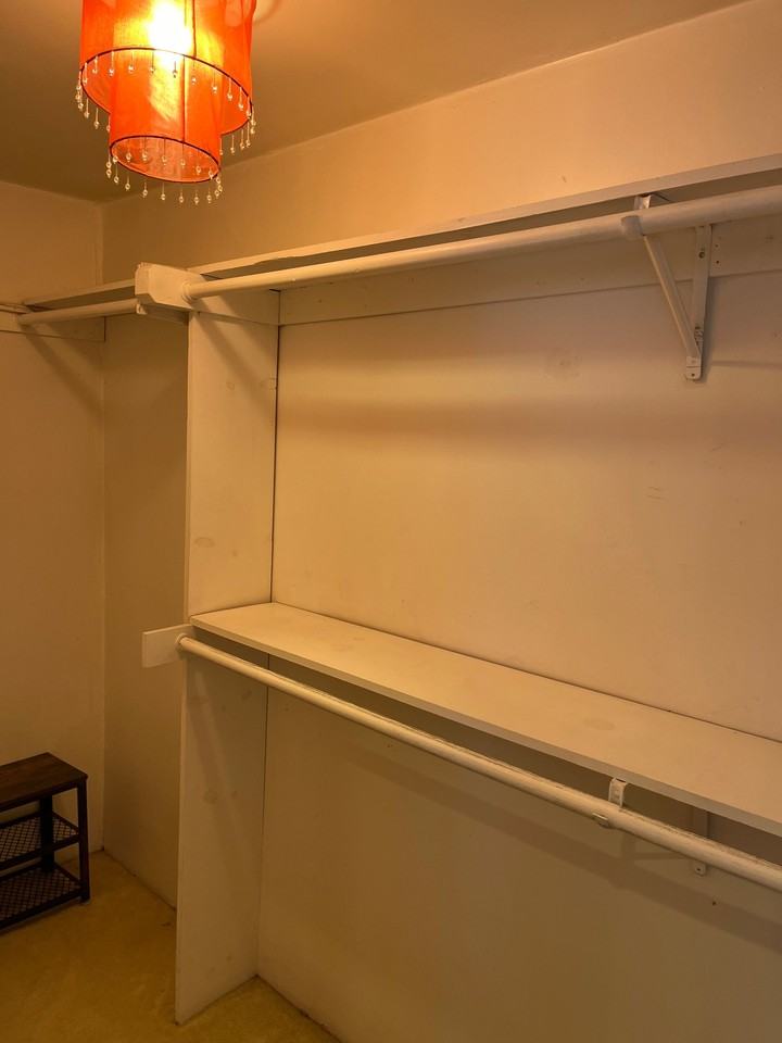 4528 5th Ave - Photo 4 of 9