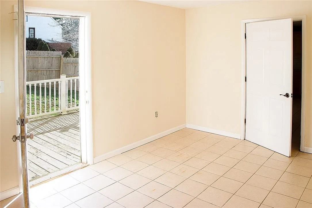 1378 Robbins Station Rd - Photo 5 of 20