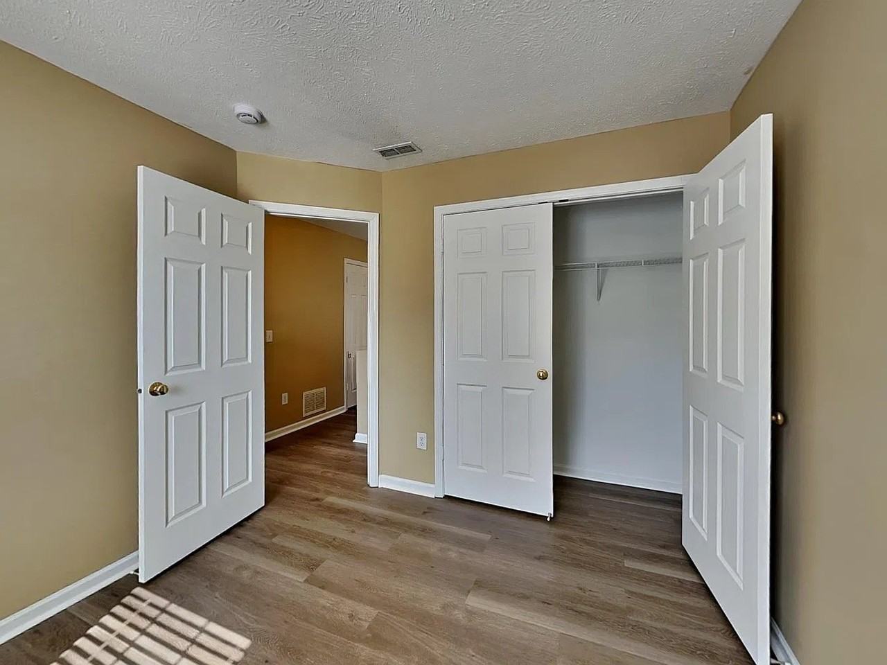 5359 Pelham Way - Photo 7 of 9