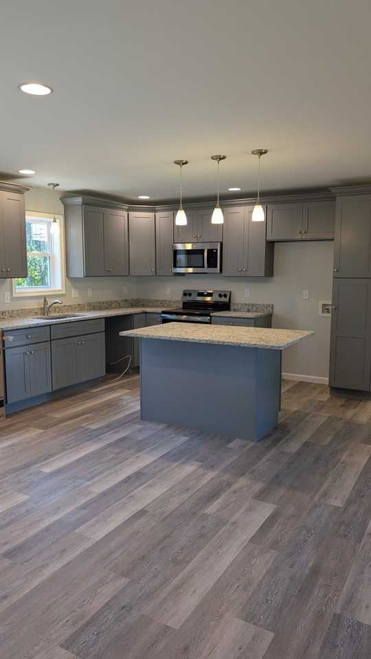 4132 Dixie Ave - Photo 3 of 12