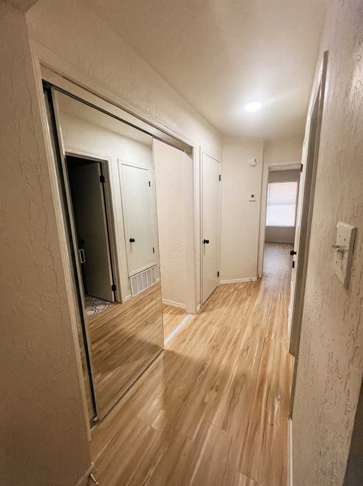1508 Nw Columbia Ave #A - Photo 4 of 13