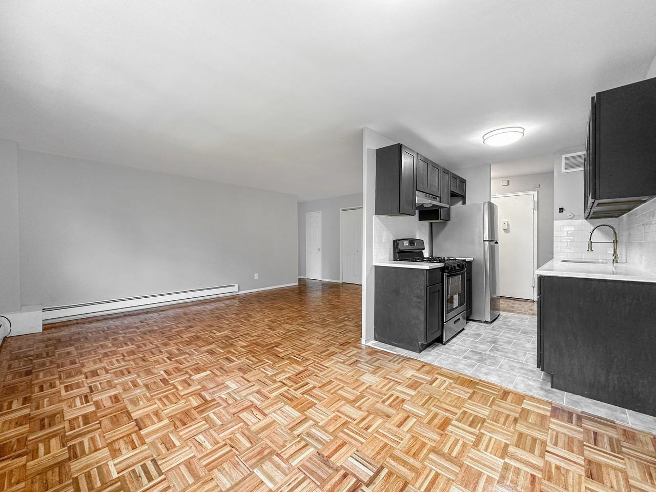 331 Elmora Ave #D - Photo 3 of 17