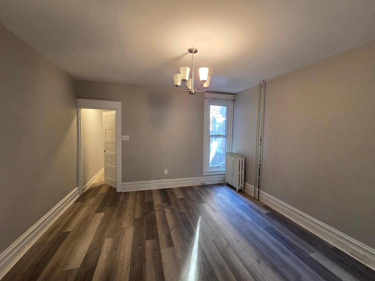 228 N Saint Cloud St - Photo 4 of 20