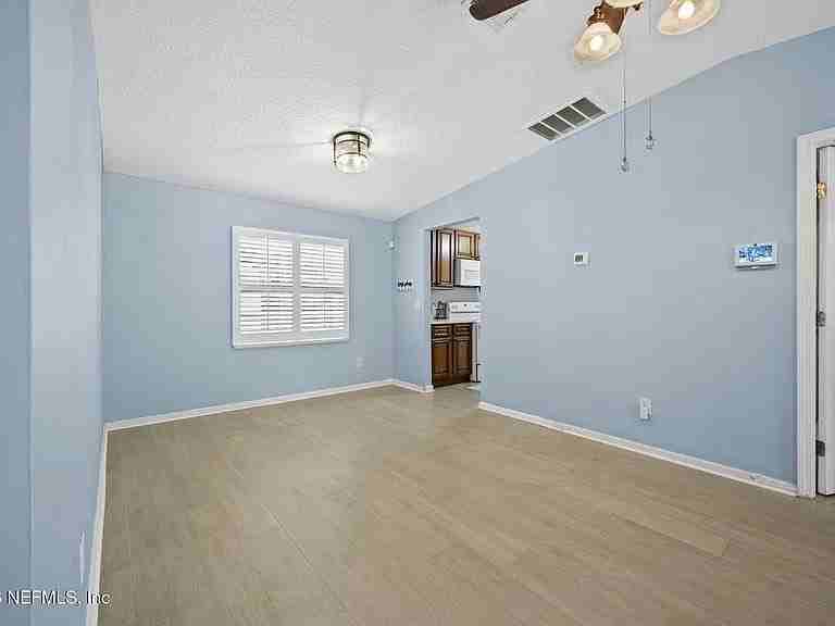 3220 Ricky Dr - Photo 6 of 20