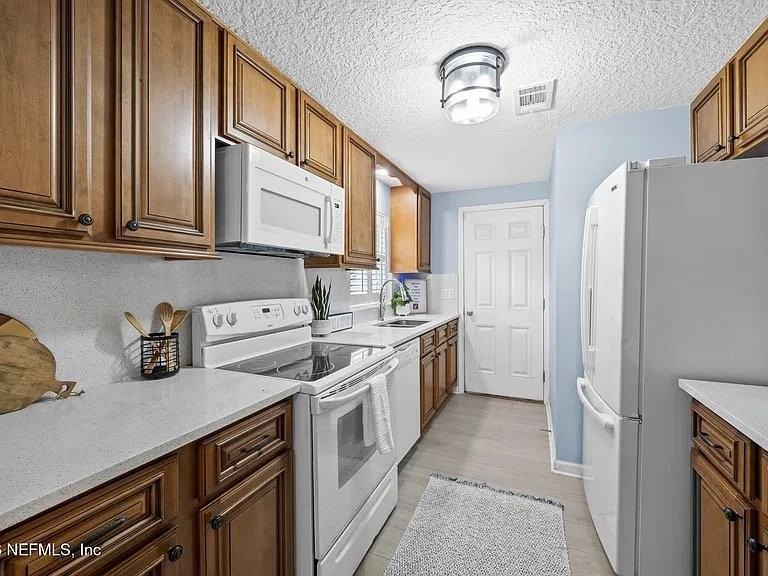 3220 Ricky Dr - Photo 7 of 20