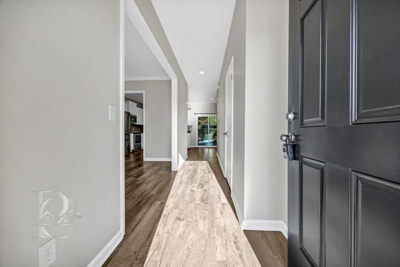 65 Orchard Dr - Photo 3 of 36