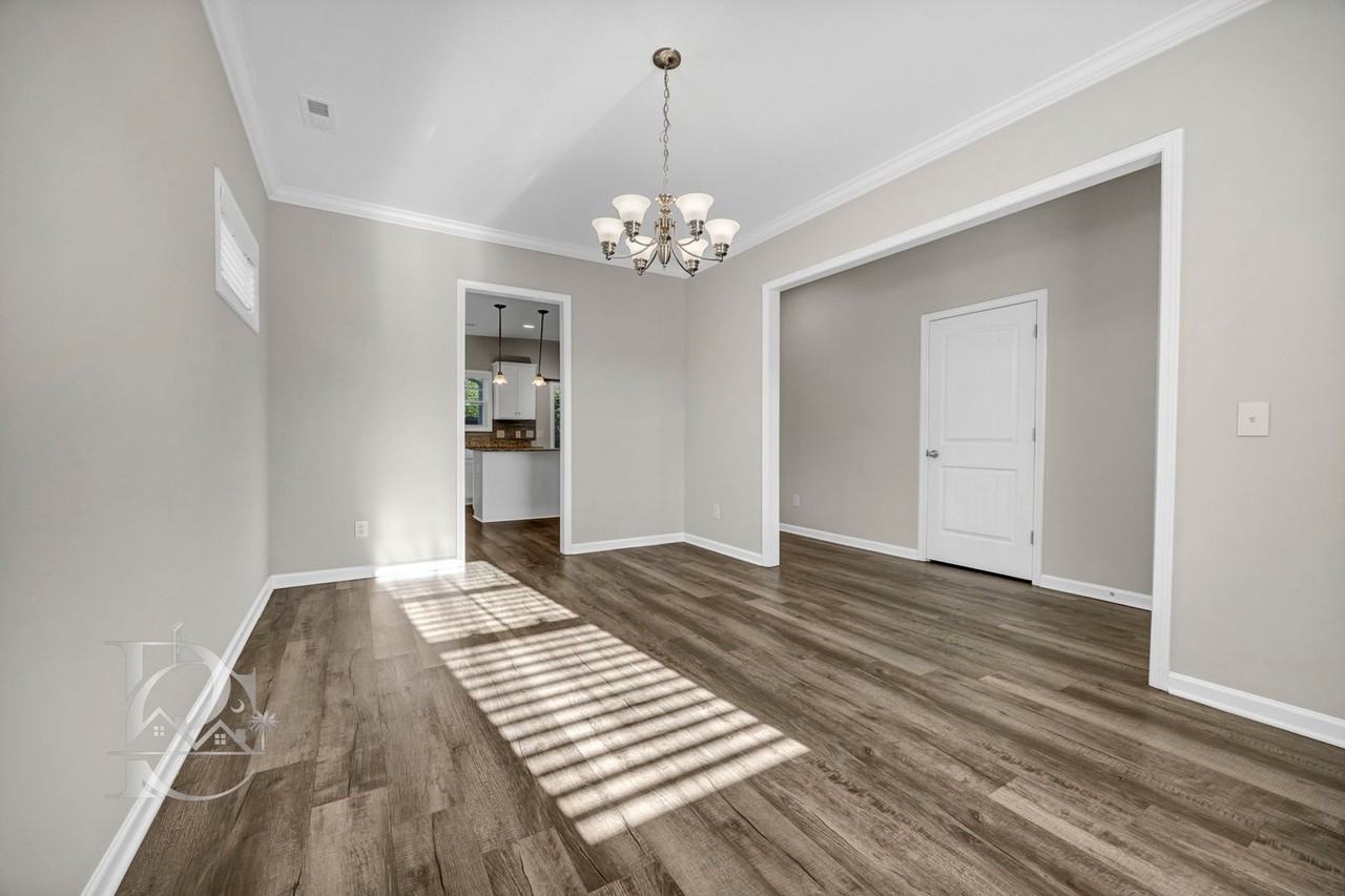 65 Orchard Dr - Photo 4 of 36