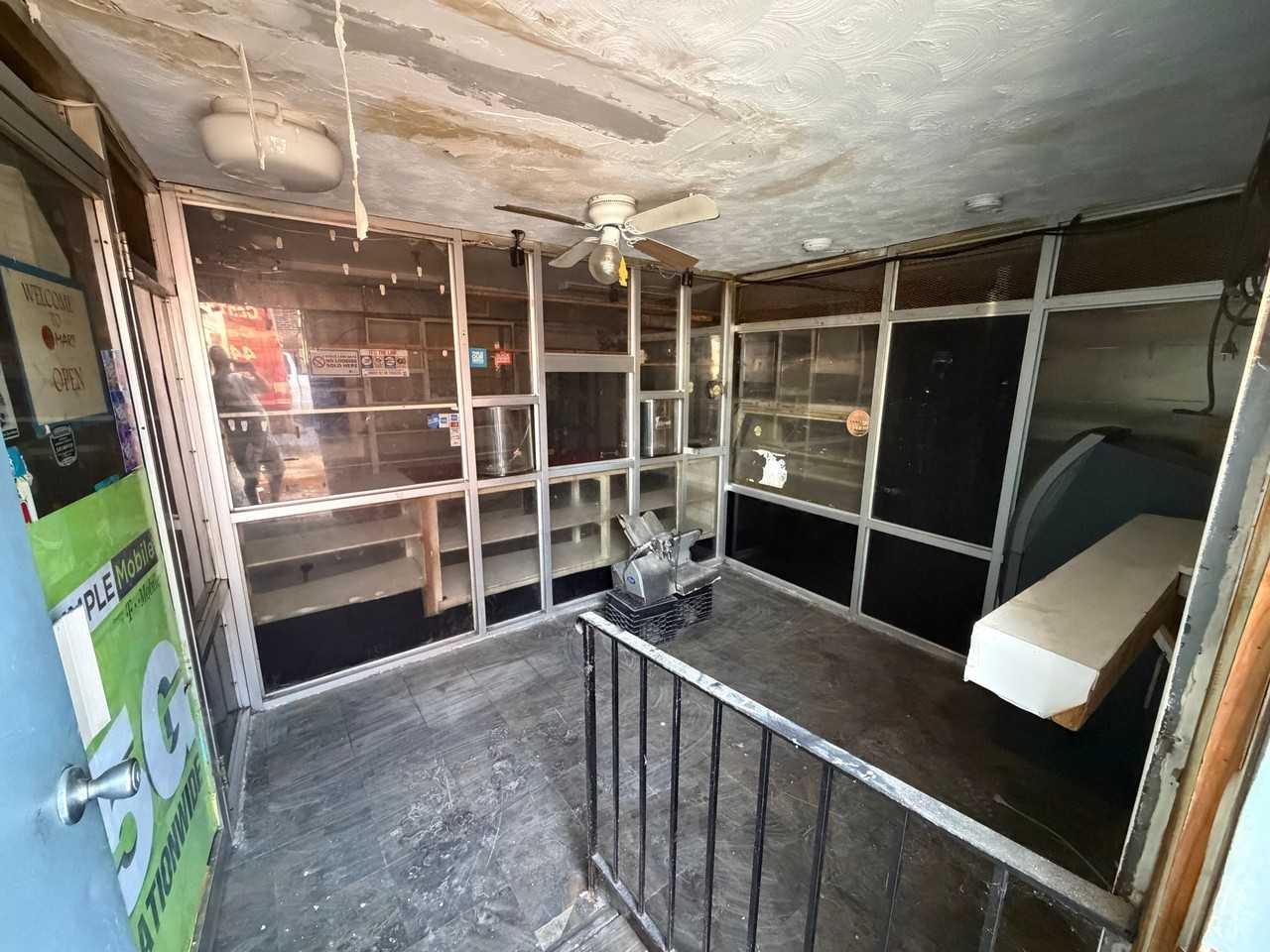 823 N Woodington Rd - Photo 3 of 12