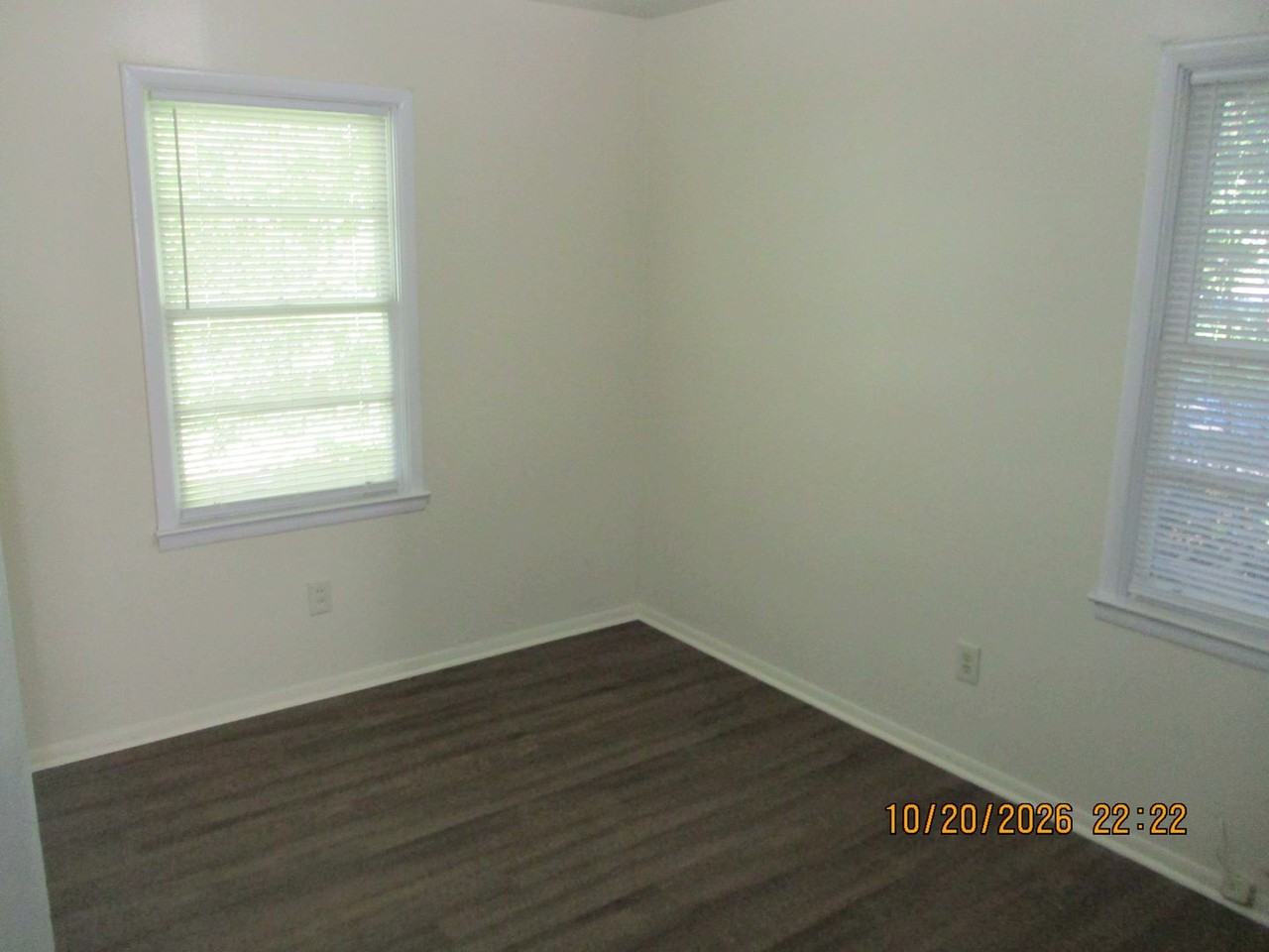 418 Bush St - Photo 4 of 11