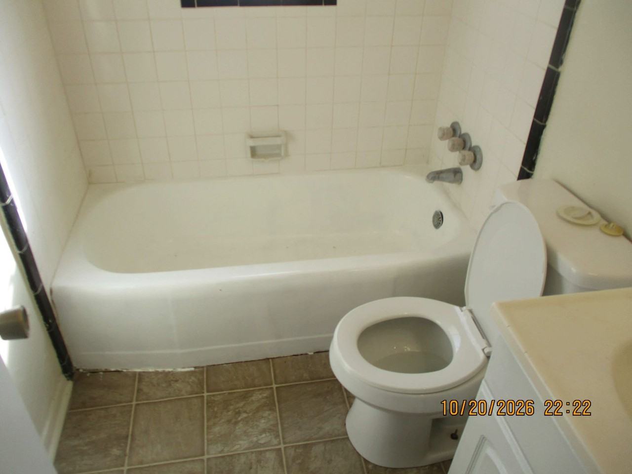418 Bush St - Photo 5 of 11