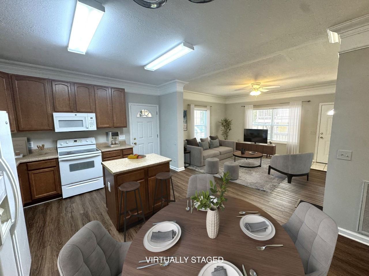 231 Derby St - Photo 7 of 19