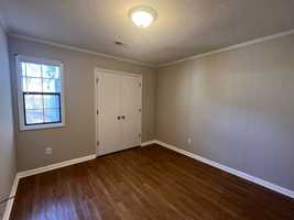 featured image of 332 Thompson St