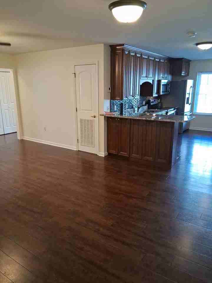 1801 Lake Ave - Photo 5 of 19