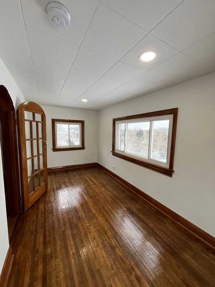 200 Marie Ave - Photo 5 of 6
