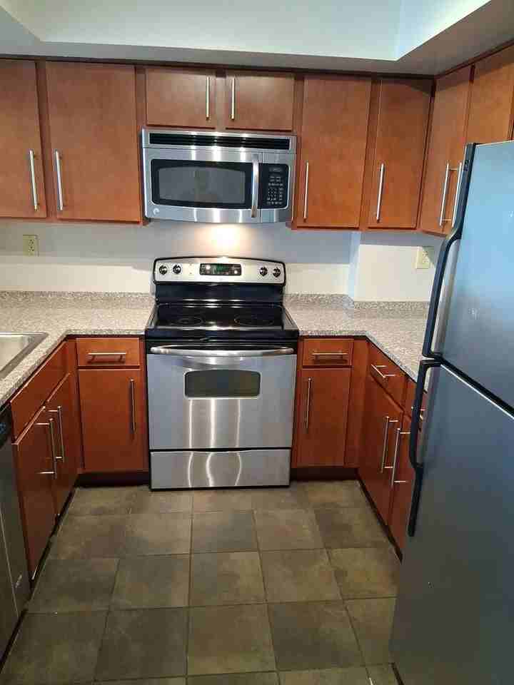 1735 Lake Ave #804 - Photo 2 of 17