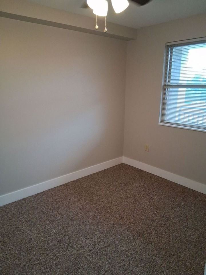 1735 Lake Ave #804 - Photo 4 of 17