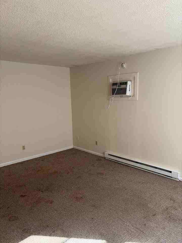 3223 Rosie St - Photo 5 of 10