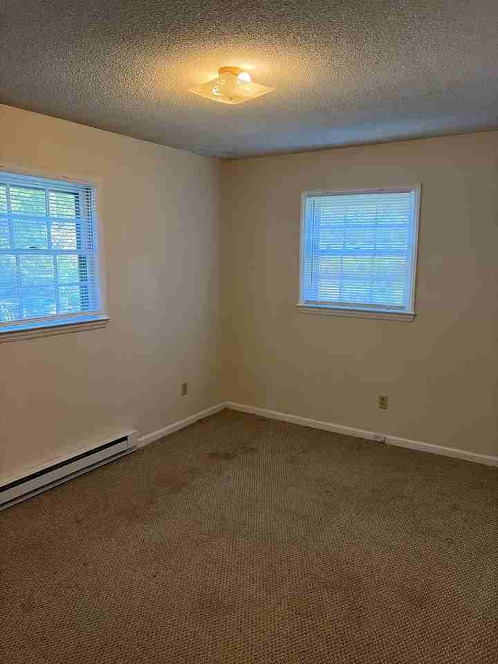 3223 Rosie St - Photo 7 of 10