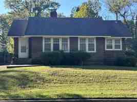 featured image of 1606 S Walnut St