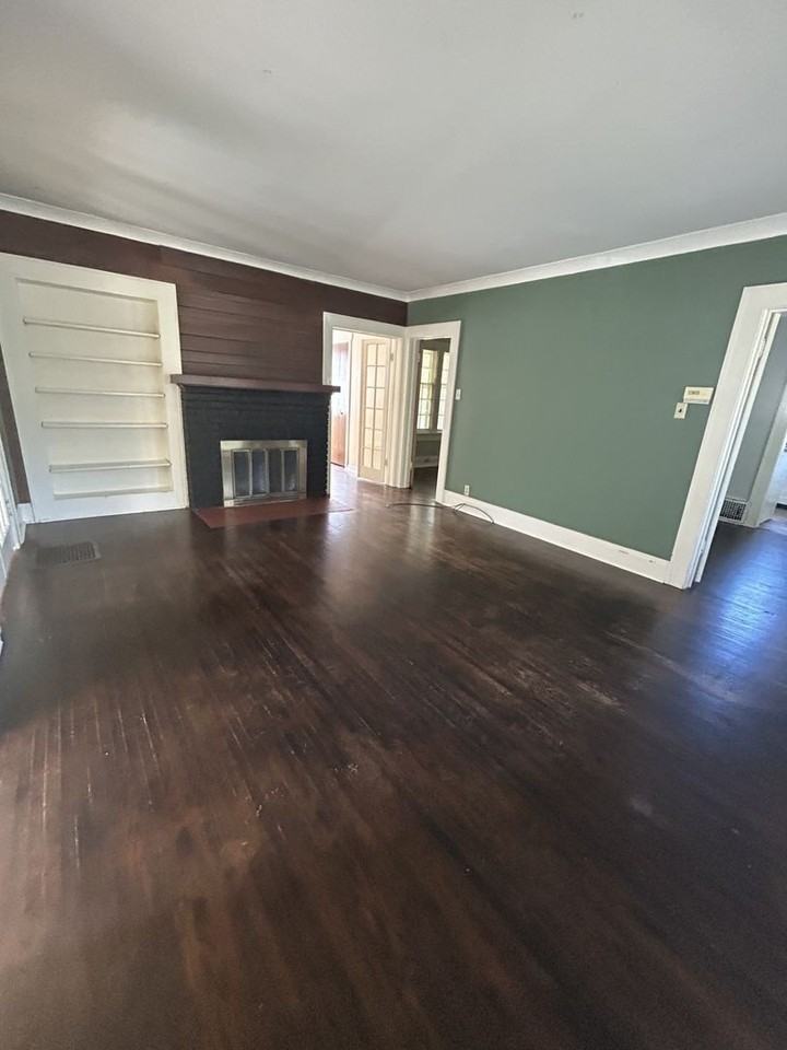 1606 S Walnut St - Photo 5 of 20