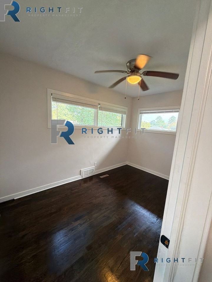 202 Corbin Dr - Photo 7 of 12