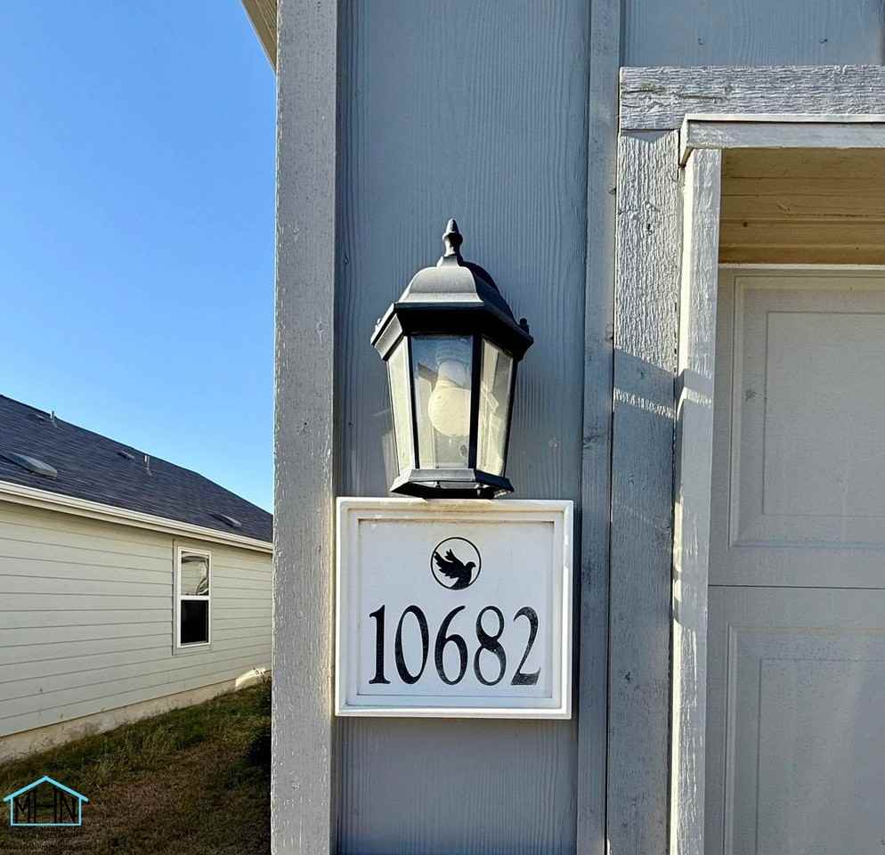 10682 Pablo Way - Photo 2 of 32