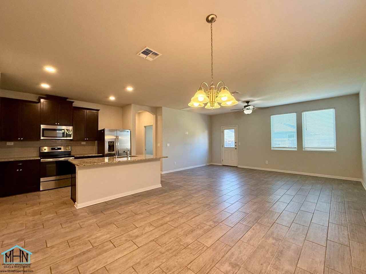 10682 Pablo Way - Photo 7 of 32
