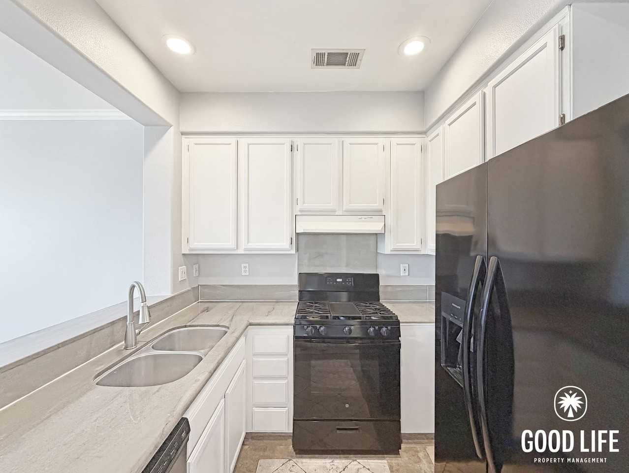 6090 Paseo Salinero - Photo 5 of 23