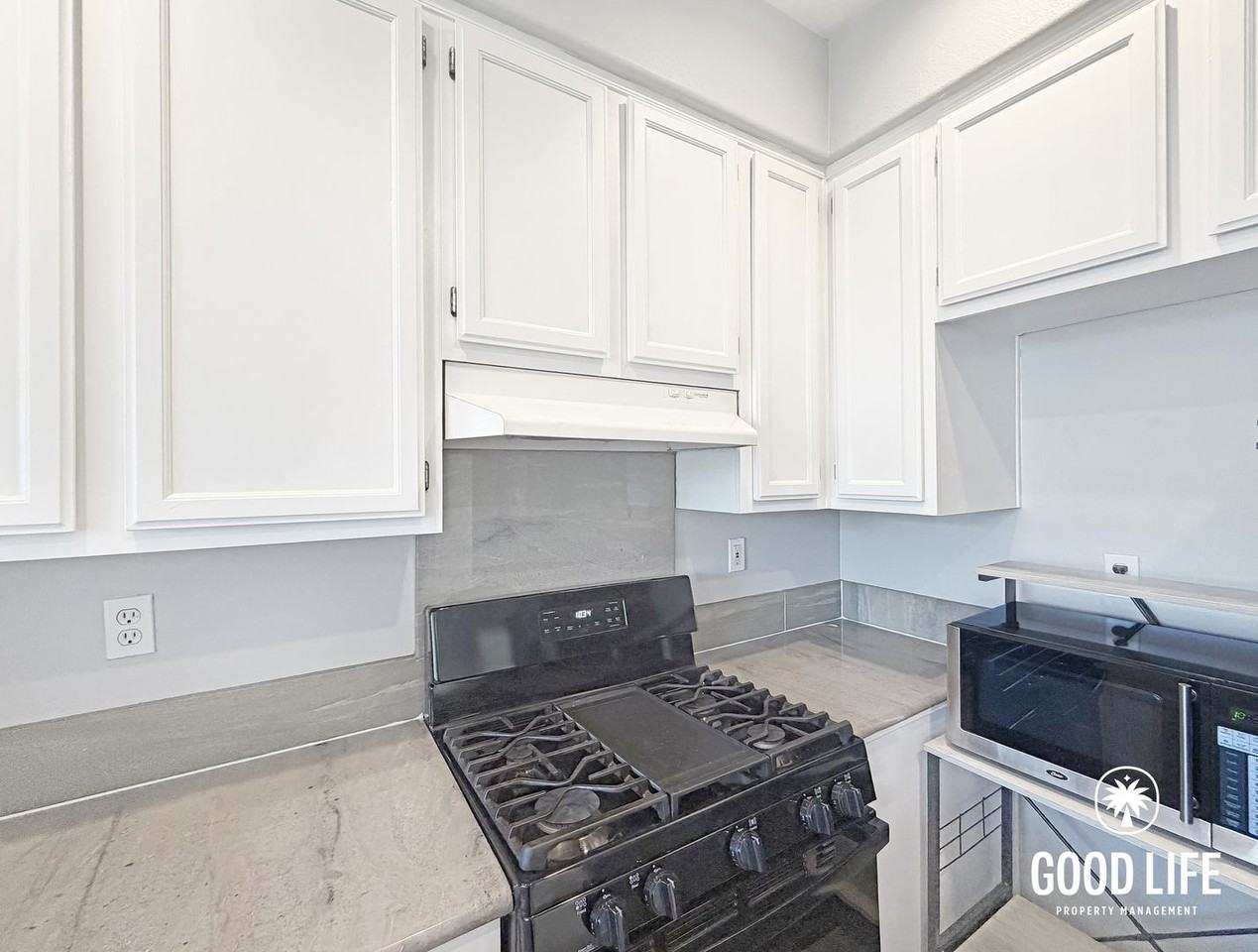 6090 Paseo Salinero - Photo 7 of 23