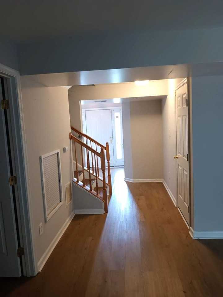 2039 Broadacres Dr - Photo 6 of 26
