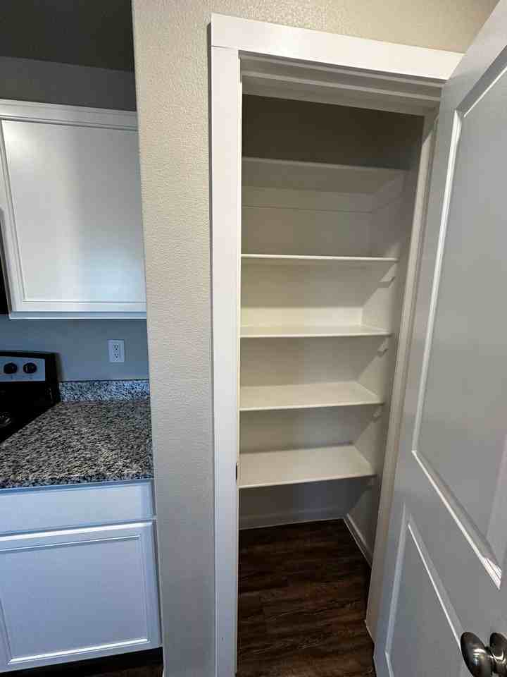 3501 Turner Ave - Photo 7 of 21
