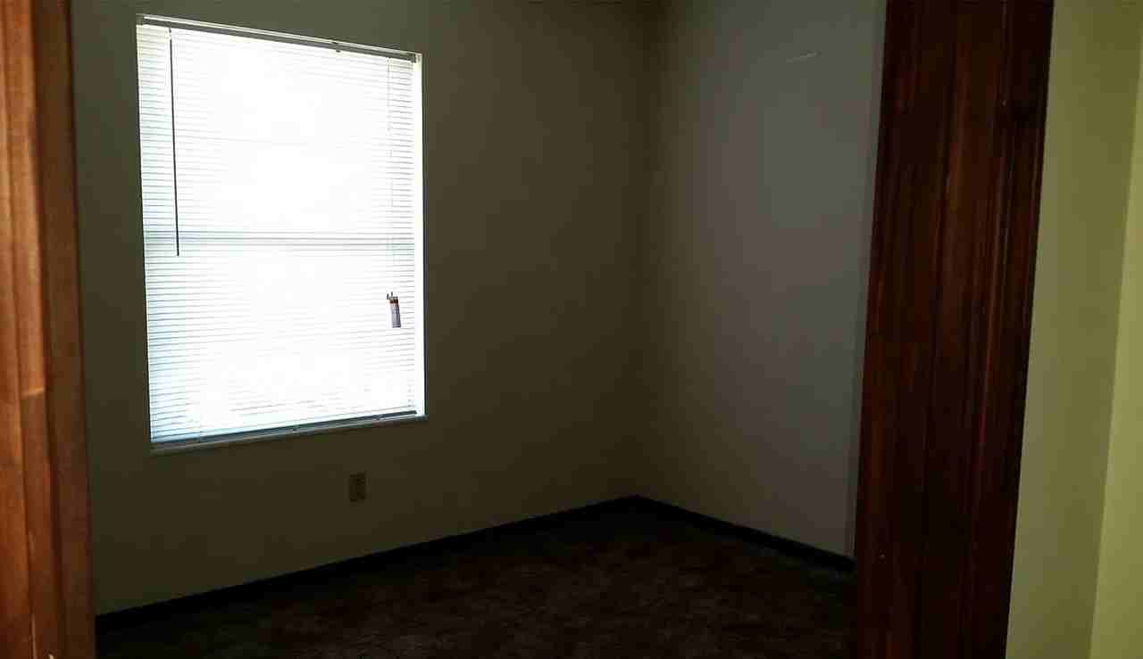 104 Meadowlake Dr - Photo 7 of 7