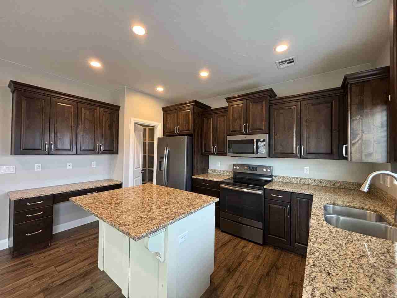 1001 W Curly Hollow Dr #1 - Photo 7 of 36