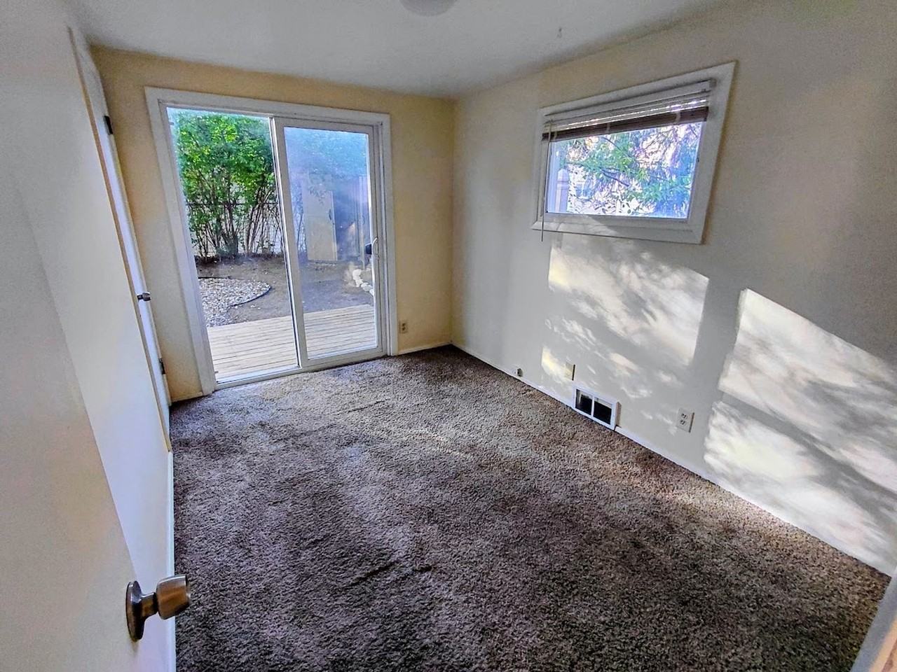 2403 Frazer Ave Nw - Photo 7 of 8