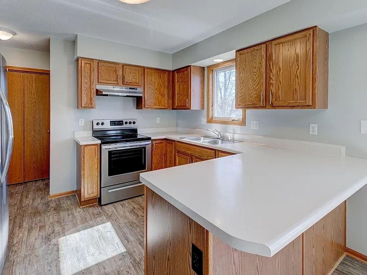 405 Se Orchid St - Photo 2 of 16
