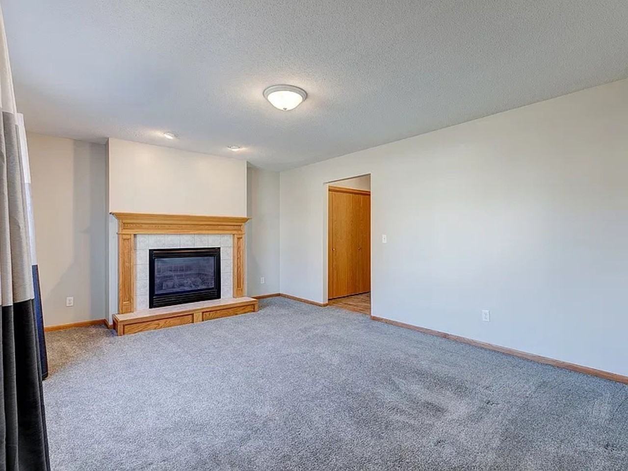 405 Se Orchid St - Photo 5 of 16