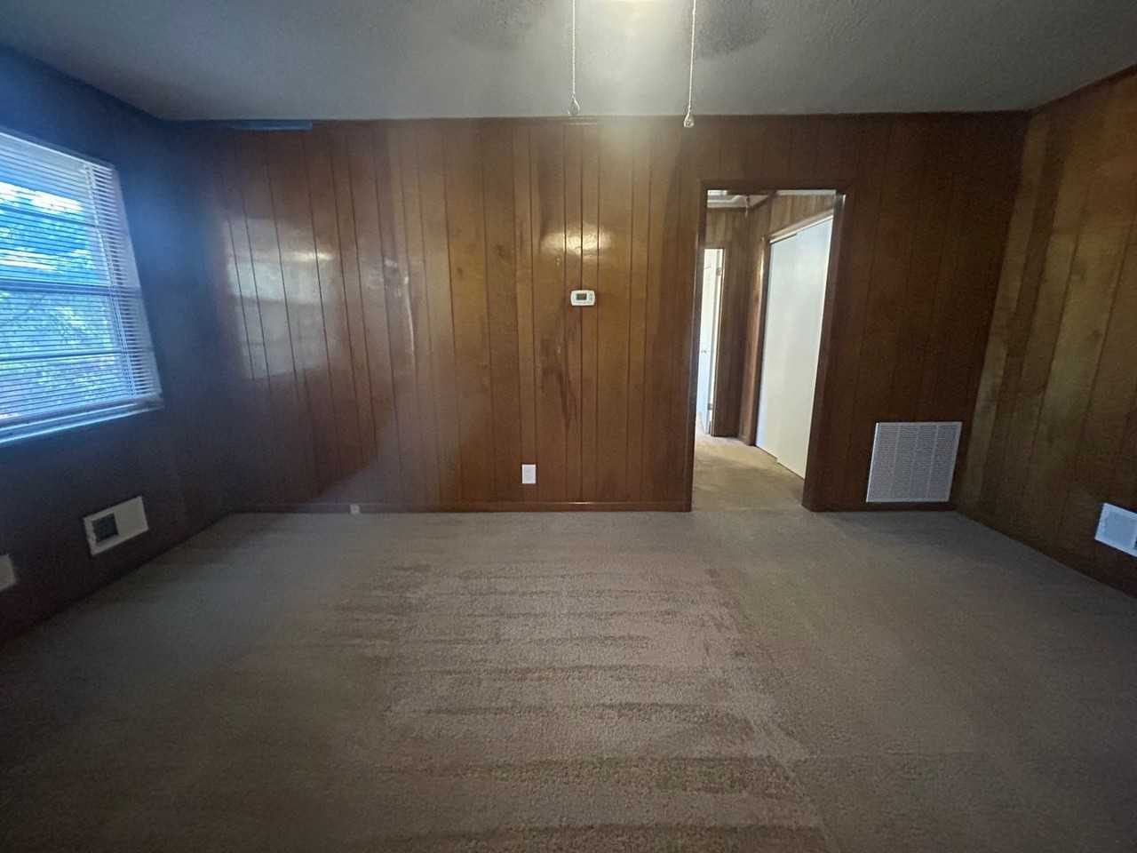 1207 Hancock St Apt B - Photo 2 of 15