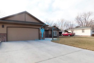 517 Village Rd - Photo 1 of 1