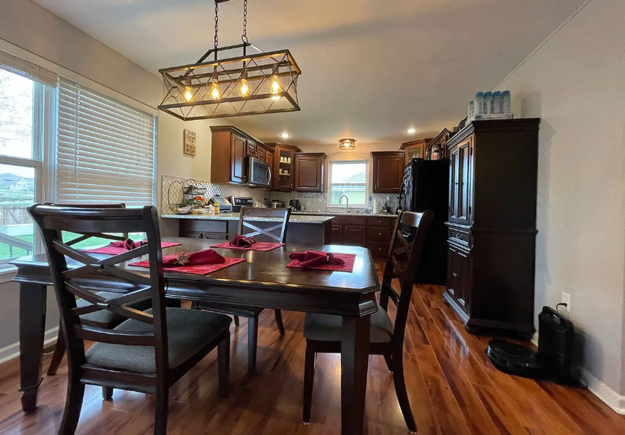 4440 Periwinkle Dr - Photo 6 of 19