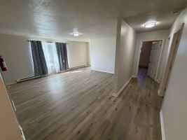 featured image of 549 E Vine St