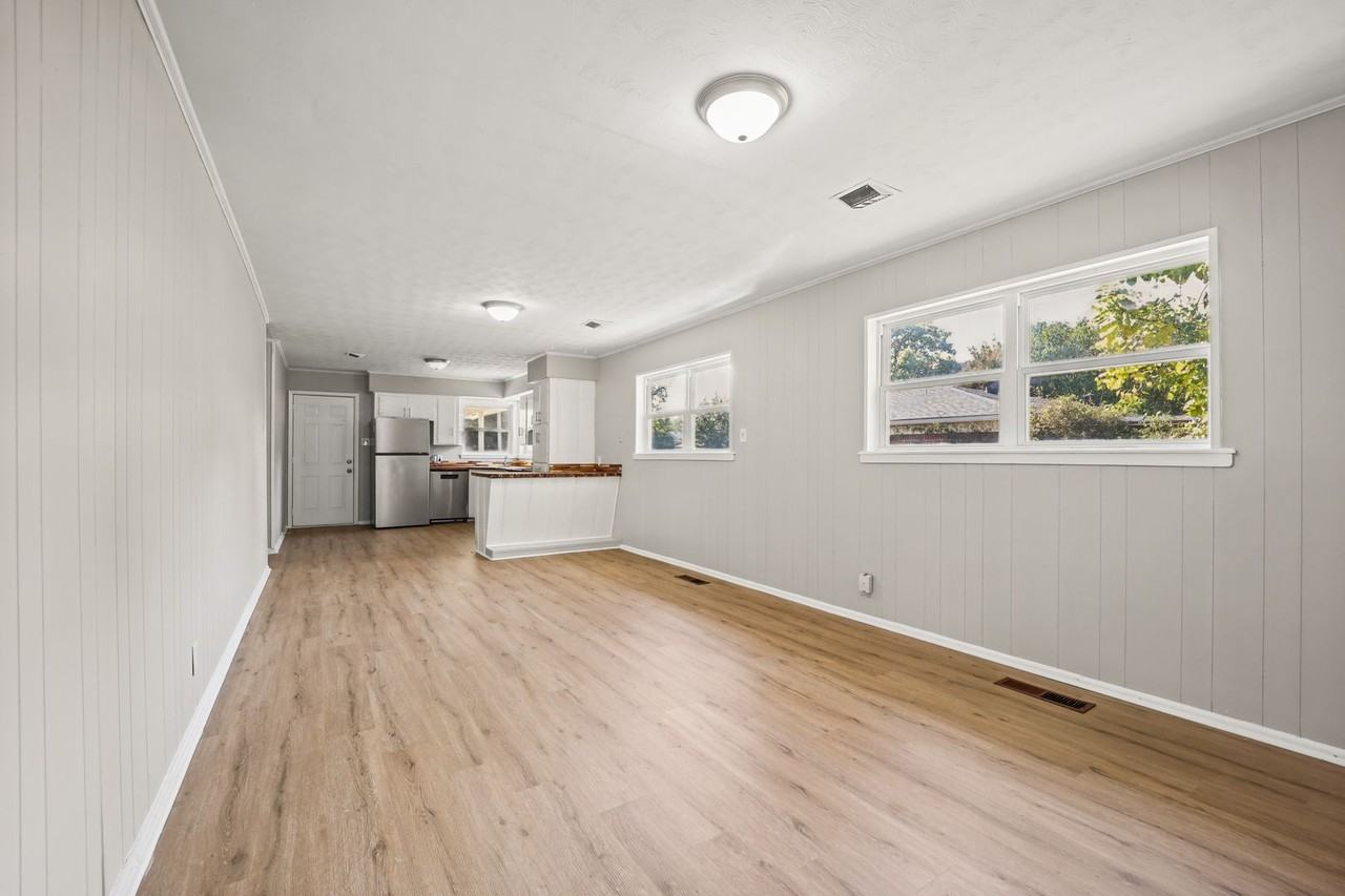 905 Cavanaugh Rd - Photo 7 of 24