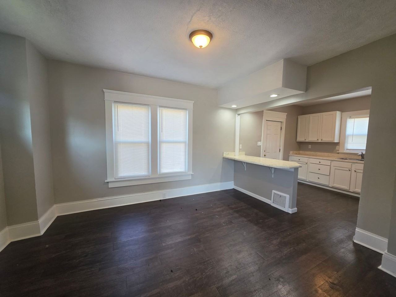 2317 11th St Sw - Photo 3 of 13