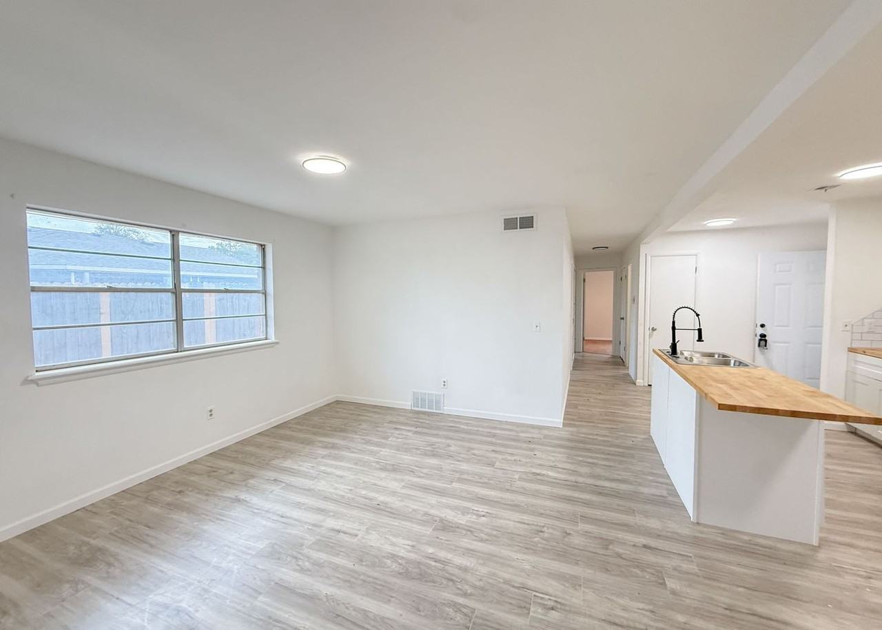 2012 Michael Dr - Photo 5 of 21