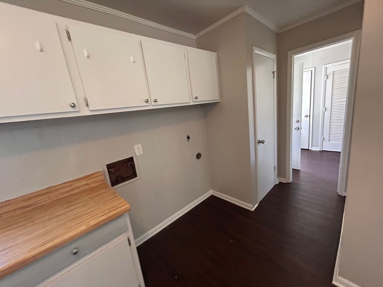 4913 Westwood Dr Nw - Photo 3 of 11